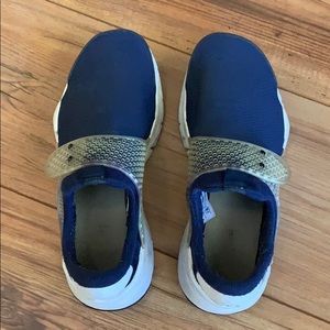 Nike Sock Dart - some wear, but in great condition